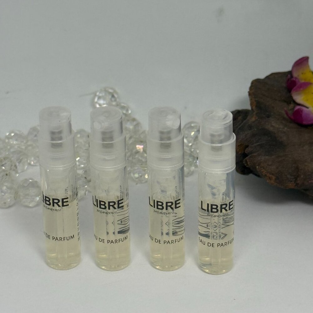 4x YSL Yves Saint Laurent Libre EDP Spray for Women - .04 fl oz Vial in Card - Picture 4 of 7